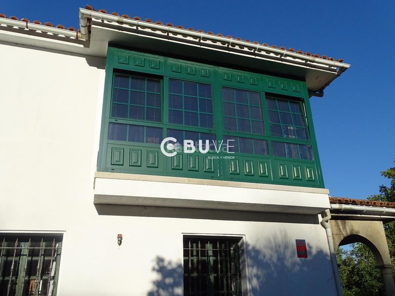Foto c56c529b-ddf9-419d-942d-cbf4d74cf39c. Casa amb aparcament a Teo