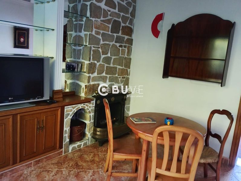 Foto d91cb838-d786-4eaa-8503-630529f67ddd. Casa amb aparcament a Teo