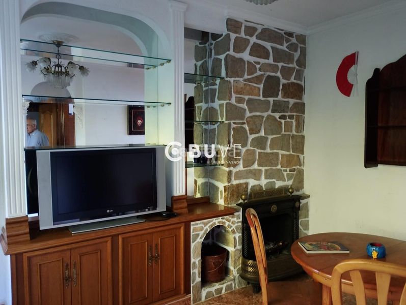 Foto d9c9925a-17d4-4673-9488-943ae080f5d5. Casa amb aparcament a Teo