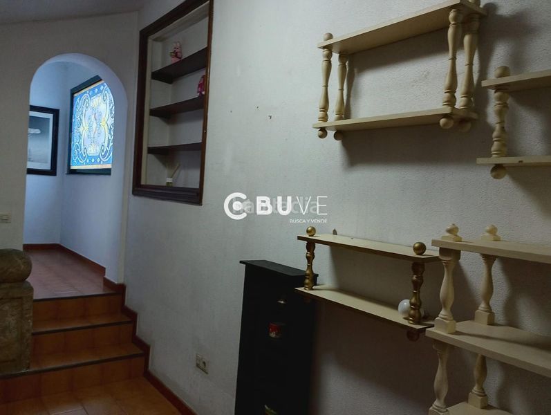 Foto dbac2d6f-5cea-45d6-a1ed-f2e9a8f3aeca. Casa amb aparcament a Teo