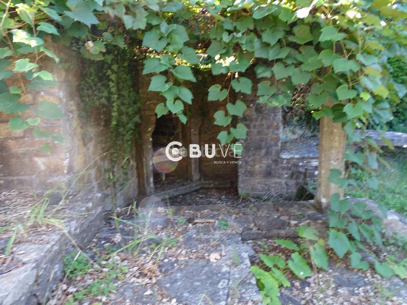 Foto e96ed040-5a0b-48b1-a846-57bbd606f0eb. Casa amb aparcament a Teo