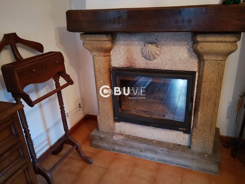 Foto ed855aaf-61d9-494f-91fa-5a16a4243f6b. Casa amb aparcament a Teo