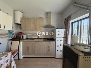 Maison  N/a. Buve vende casa rural con gran finca urbana en algadefe león. re