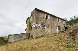 Maison  Corgo arriba. Se vende casa para reforma integral en laracha  o corgo