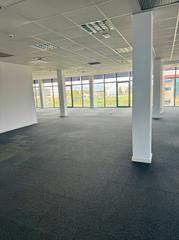 Rent Office space in Avinguda baix llobregat 5. Oficinas en alquiler junto aeropuerto