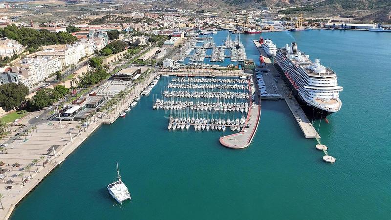 Foto 9740a612-e3d8-4c00-90f1-2868124c7e17. Appartamento con parcheggio in Casco Antiguo Cartagena