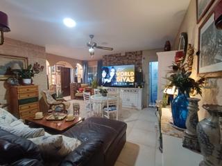 Semi detached house in Los Dolores. Planta baja independiente