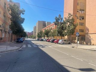 Lloguer Pis a Ensanche. Solo estudiantes , solo estudiantes