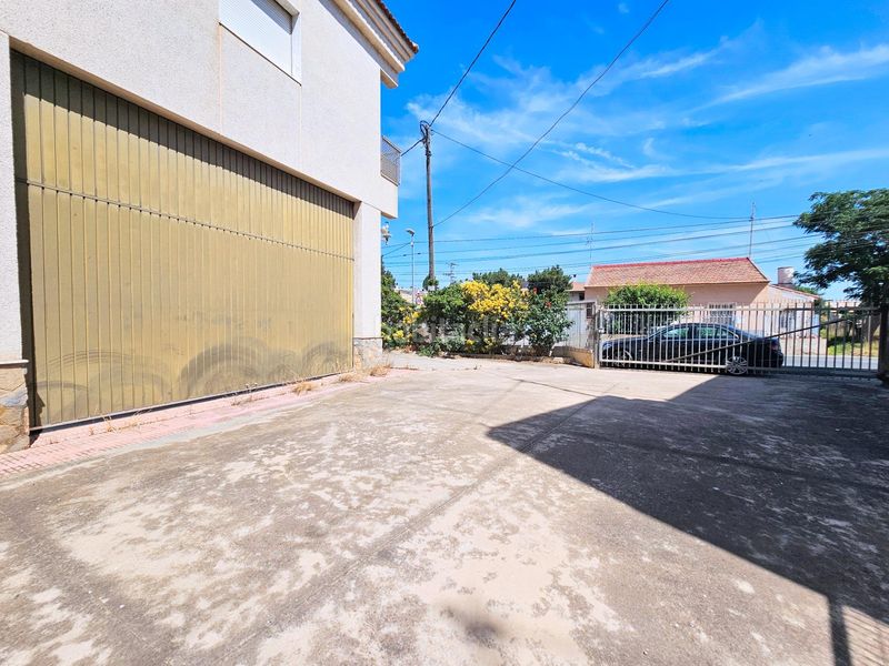 Foto f59b46d6-c902-45e5-8ee9-00dc9debf137. Casa a Espinardo Murcia