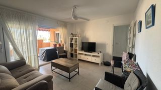Miete Etagenwohnung in Zona Galúa - Calnegre. Alquiler agosto en la manga