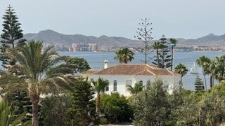 Miete Etagenwohnung in Zona Galúa - Calnegre. Alquiler agosto en la manga