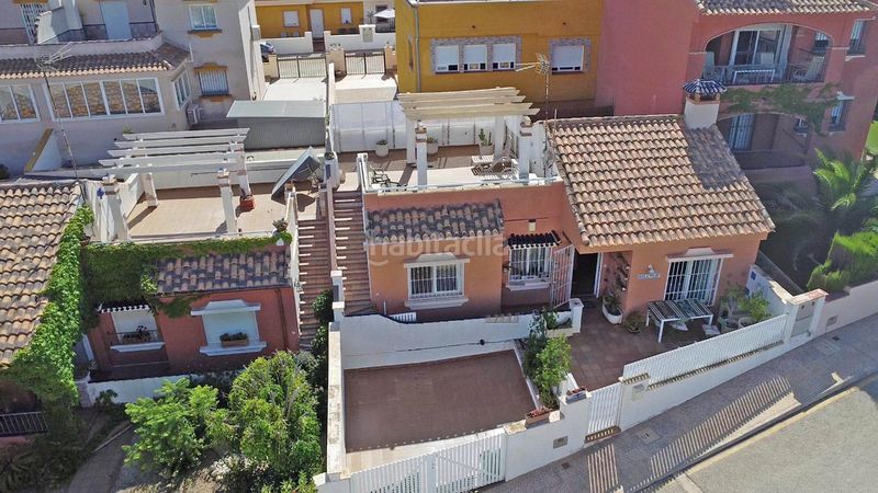 Foto f0300f30-bd23-4afc-80b4-5a55566eb061. Casa adossada amb aparcament piscina a Los Urrutias Cartagena