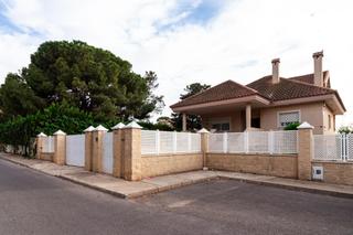 Chalet  Avenida avenida de francisco córdoba. El chalet que buscabas a 5 minutos de cartagena en roche alto