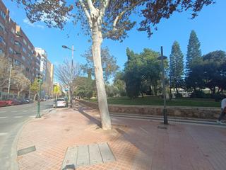 Aparcament cotxe a Alameda. Oportunidad única de compra en una excelente ubicación!