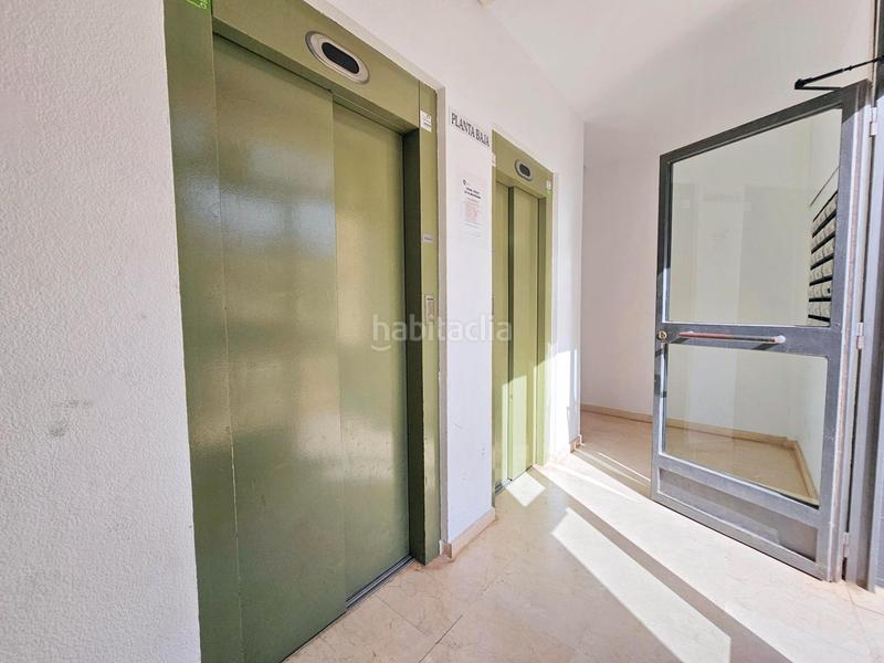 Foto d8fc8529-577c-41d2-bd06-331e8c355ed2. Alquiler ático alquiler para todo el año en Playa Honda-Playa Paraíso Cartagena