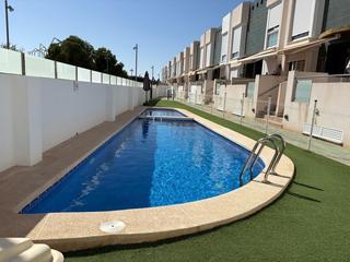 Maison à El Algar. Bonito duplex en urbanización privada en el algar
