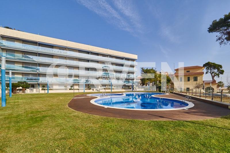 Foto 8ad0ad65-1603-4d37-8821-bb4e3bc90f50. Piso en Platja de la Paella Torredembarra