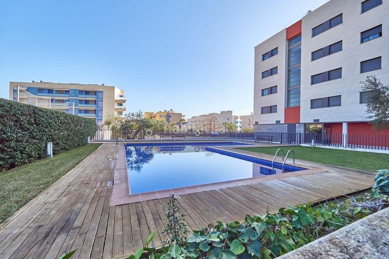 Foto b521627c-ca6b-42b8-a6f7-882aa1c72f3d. Planta baja  con terraza playa en Els Munts Torredembarra