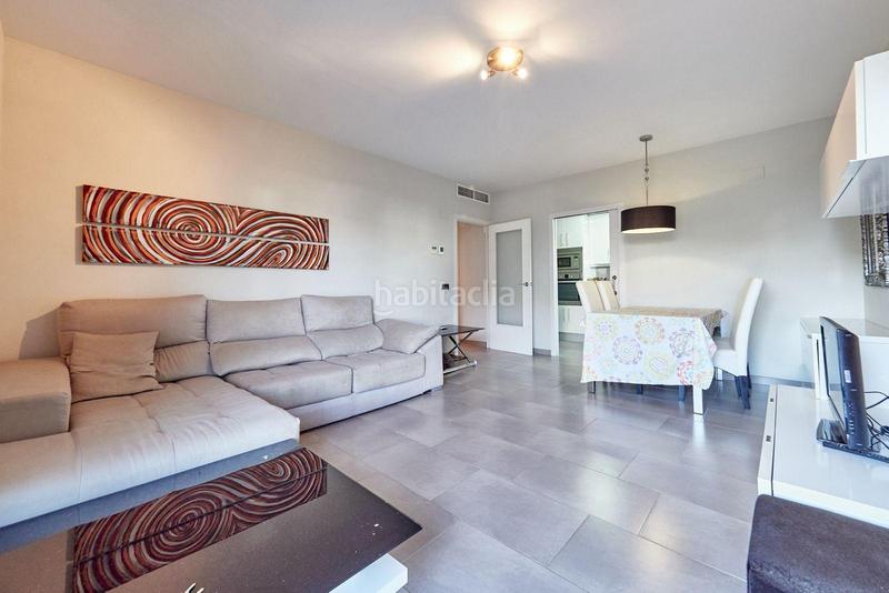 Foto b554e7bd-d1a2-4878-844e-4546fdc4f731. Planta baja  con terraza playa en Els Munts Torredembarra