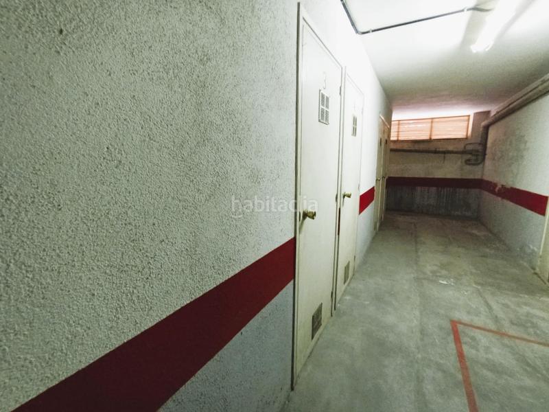 Foto e2f81e9e-042a-4841-a627-256bf4deeeec. Parking voiture dans calle baix camp 15 dans Centre Vendrell (El)