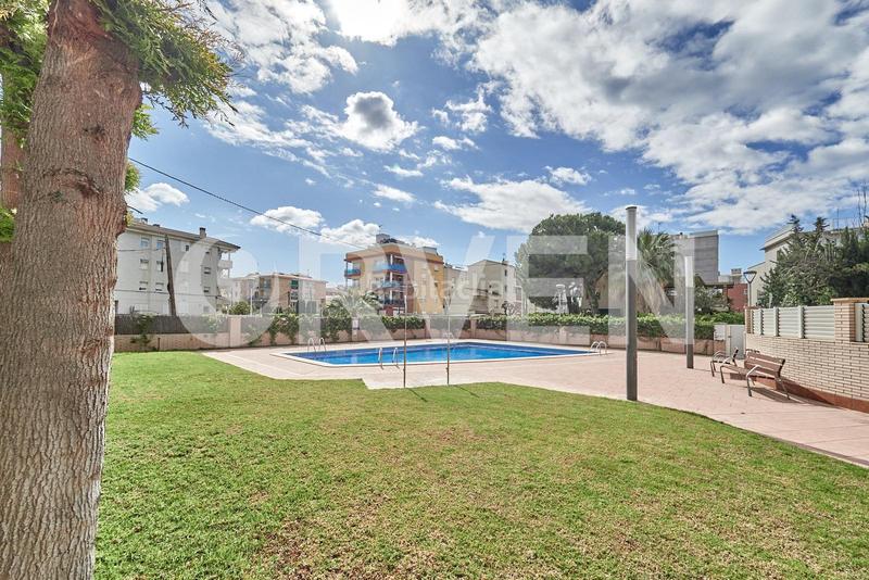 Foto 479a5846-c06a-45a0-8078-43ddf8e75c78. Appartamento con riscaldamento parcheggio piscina in Vendrell (El)