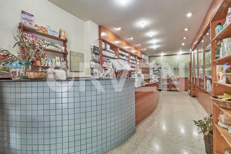Foto c9c5751d-bdb2-4693-8117-8282ab19bb1f. Lloguer local comercial a Nucli Antic Cunit