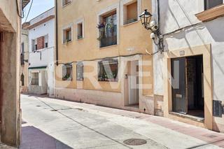 Rez-de-chausse  Carrer nou. Planta baja en creixell