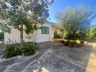 Chalet in Creixell. Casa independiente con gran terreno