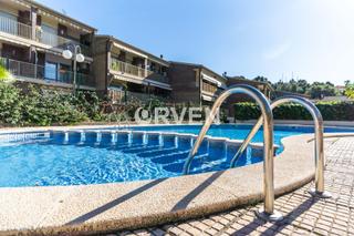 Maison jumelée à La Mora. Fantástica casa adosada en zona privilegiada, a un paso de la pl