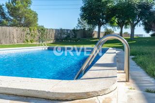 Maison jumelée à Riera de Gaià (La). Casa adosada cerca de la playa.