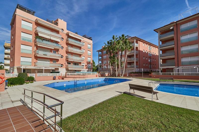 Foto b244bbc1-6d62-4245-89f1-261f4dc4be73. Àtic amb aparcament piscina a L´Estany Calafell