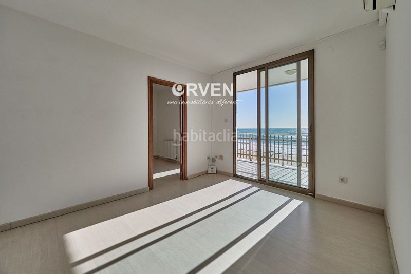 Foto b888a66d-ad16-4430-a9fd-0c58860f03b2. Pis amb calefacció aparcament a Bonavista Vendrell (El)