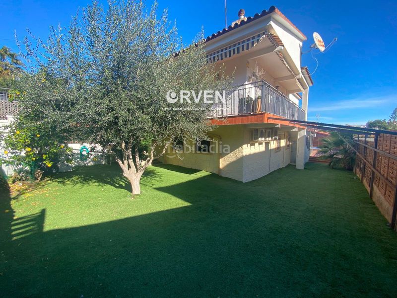 Foto 5a3e238d-aa13-4812-9f87-38c7053ef06a. Xalet amb aparcament piscina a Cunit residencial Cunit