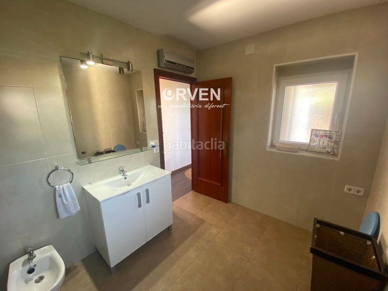 Foto 7599d5d4-ff75-4188-af82-b9d11abd98b4. Xalet amb aparcament piscina a Cunit residencial Cunit