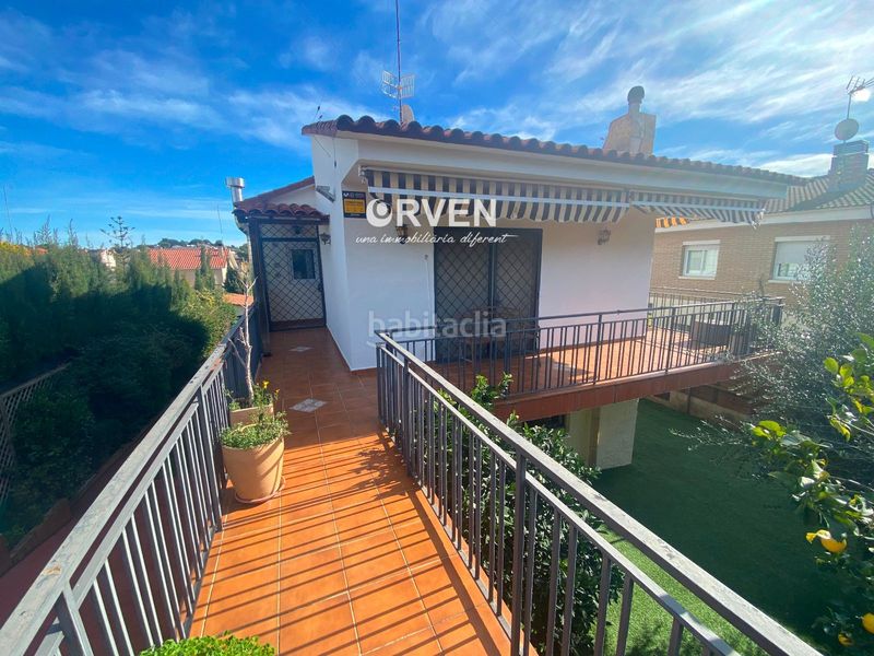 Foto 77c50687-da27-4d09-bd3f-988ad0e9b97a. Xalet amb aparcament piscina a Cunit residencial Cunit