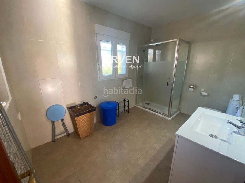 Foto bc4b10c9-a4f6-4fad-b859-59c346420a99. Xalet amb aparcament piscina a Cunit residencial Cunit