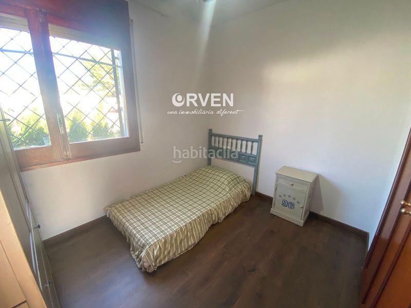 Foto f5842851-3472-42bc-b7a5-bc0eb77ab3c1. Xalet amb aparcament piscina a Cunit residencial Cunit