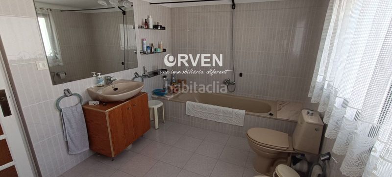 Foto adee8ee3-bce3-4356-a941-5f2cd99bf706. Casa adossada amb calefacció aparcament a Sant Salvador Coma-ruga