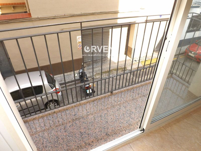 Foto a5323b0d-b52f-4263-a809-a352c487a9cb. Pis amb calefacció aparcament a Calafell poble Calafell