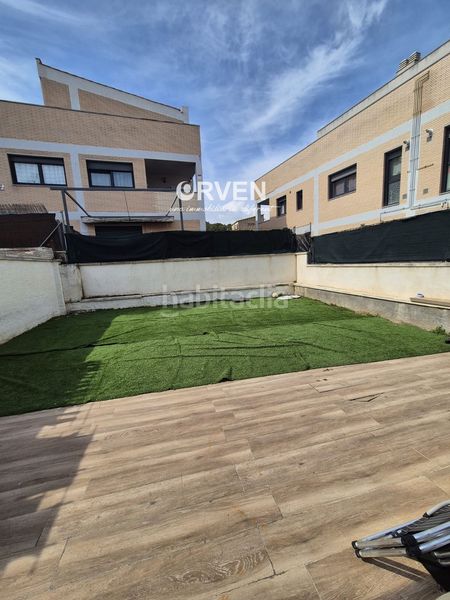 Foto f118fa3c-aeb2-494e-a6c1-9ee2569fc1bf. Casa adossada a Calafell poble Calafell