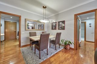 Appartamento  Enric prat de la riba. Piso amplio y luminoso en lhospitalet de llobregat