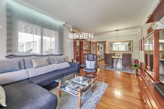 Flat  Enric prat de la riba. Piso amplio y luminoso en lhospitalet de llobregat