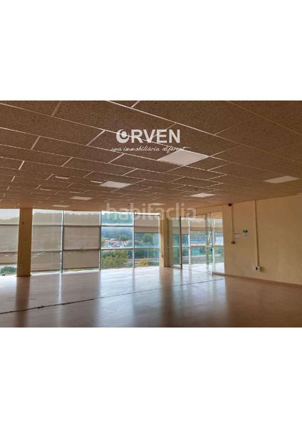 Foto f8c48f4a-cc08-453e-91fa-312a07d20ca3. Nau industrial amb calefacció a Centre Vendrell (El)