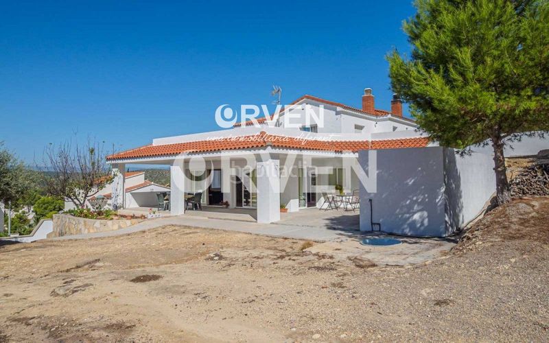 Foto 32e2b9b6-b4d7-463a-872b-048048096e11. Casa adossada amb calefacció aparcament a La Mora Tarragona