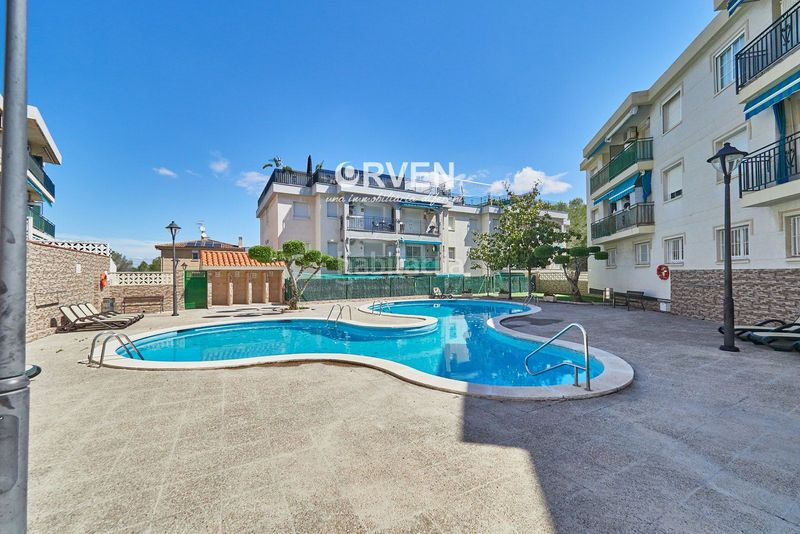 Foto ea3ab9a3-7a97-45fb-9f85-6488cfb1c315. Apartament amb calefacció aparcament piscina a Els Munts Torredembarra