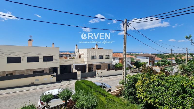 Foto d5250b89-9e89-46ac-9746-81bade498f76. Casa amb aparcament a Bellamar Calafell