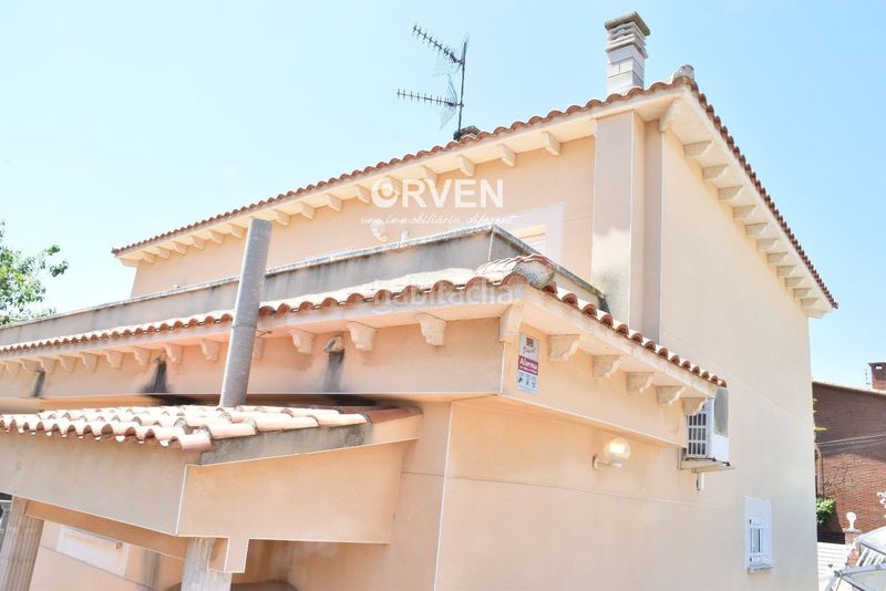Foto eaa0c6c1-7ff3-4c9a-a8ea-6ea1bee8624c. Xalet amb calefacció aparcament piscina a Bonavista Vendrell (El)
