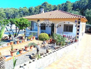 Haus  Antonio gaudi. Casa independiente en valldemar