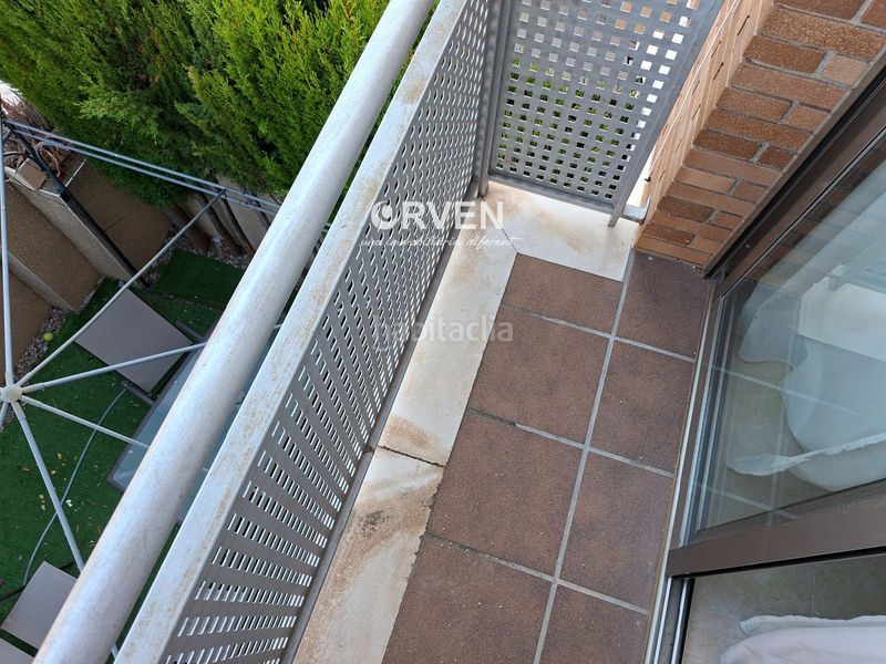 Foto 6a6c8ece-3b78-4073-bb1c-ab91a5da43d2. Casa adossada amb aparcament piscina a Bonavista Vendrell (El)