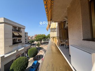 Piso  De barcelona. Piso de 3 habitaciones con terraza, parking y trastero en el cen